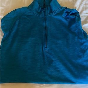 Lululemon Men's 1/4 zip pull over